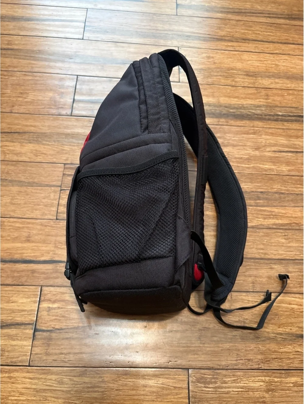 Lowepro Fastpack 100 Camera Backpack - Black and Red